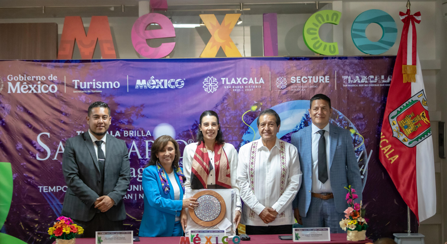 Tlaxcala se ilumina: más de 110 mil visitantes se esperan en la Temporada de Luciérnagas 2025