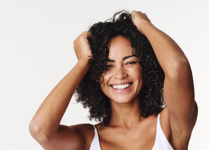RINGANA revoluciona el cuidado capilar natural con su Método Curly Hair: rizos definidos, sanos y sostenibles