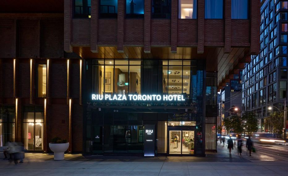 RIU llega a Canadá: abre su primer hotel urbano en Toronto