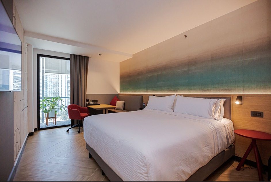 Donde el trabajo se encuentra con el confort: la nueva habitación de Fiesta Inn