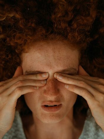 Cómo reconocer un derrame cerebral a tiempo: síntomas que no debes ignorar