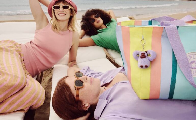 Kipling apuesta por viajar ligero este verano con Naomi y Naomi Pouch