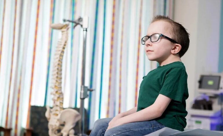 Anticiparse a la curva: Shriners Children’s México llama a detectar la escoliosis a tiempo