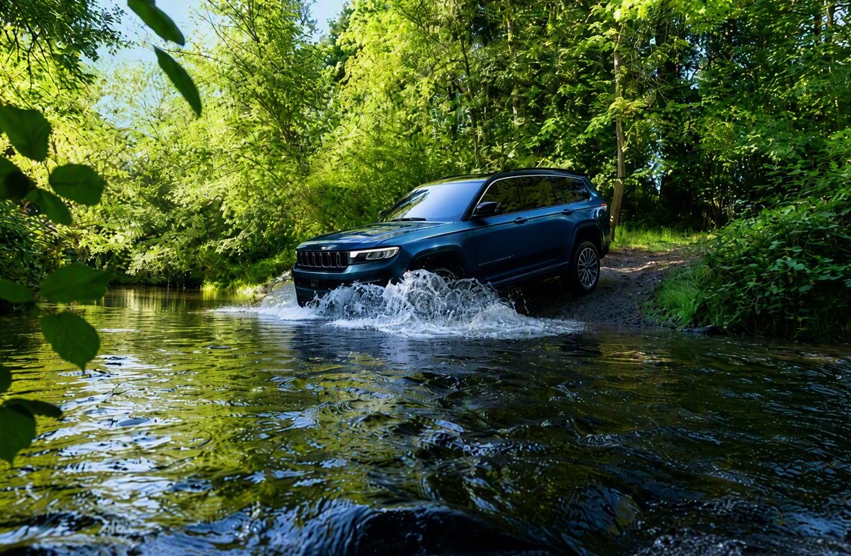 Jeep Grand Cherokee 2026 llega a México con edición Fathom Blue
