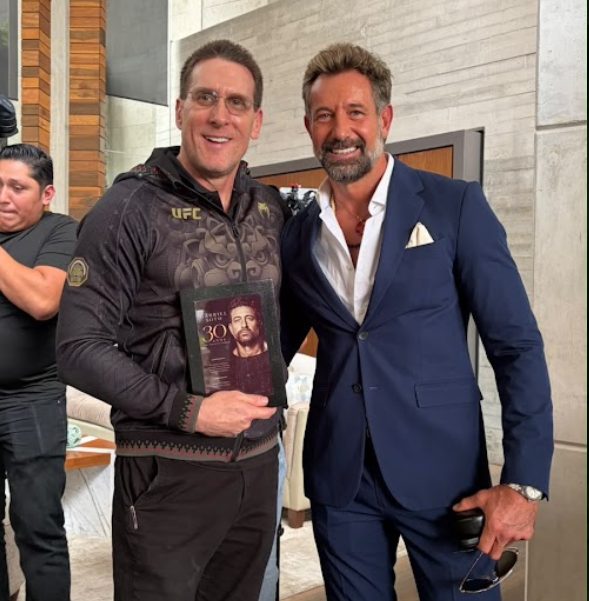 Gabriel Soto mira hacia atrás y celebra 30 años de carrera