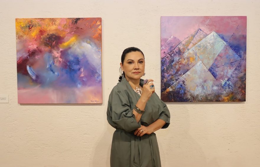 Indra Ortíz transforma minerales y gemas en arte con “Destellos Minerales”