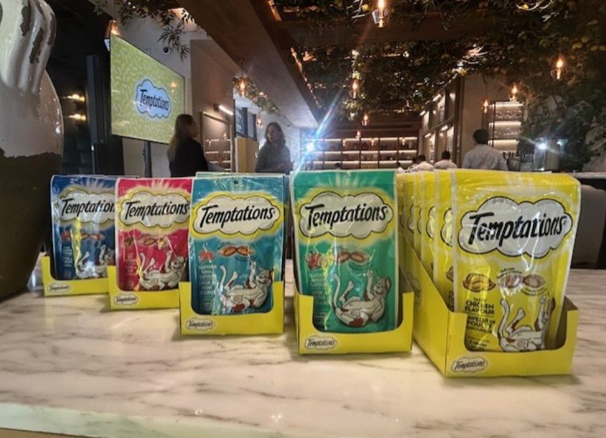 TEMPTATIONS conquista a los gatos con nuevos sabores